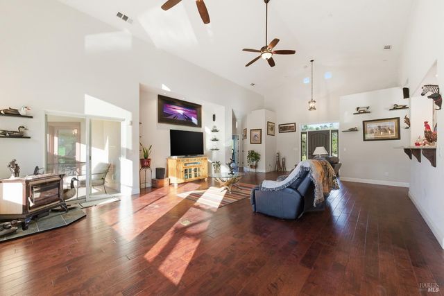 7561 Pleasants Valley Rd, Vacaville, CA 95688