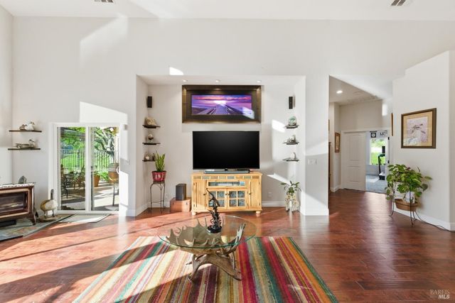 7561 Pleasants Valley Rd, Vacaville, CA 95688