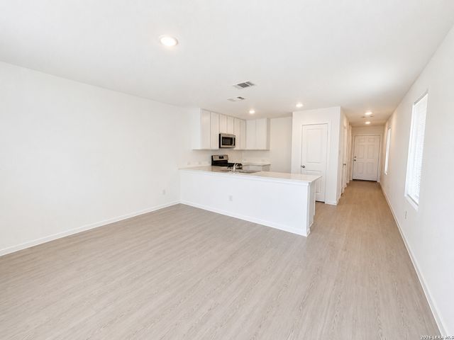 6506 Dali Bnd, San Antonio, TX 78263