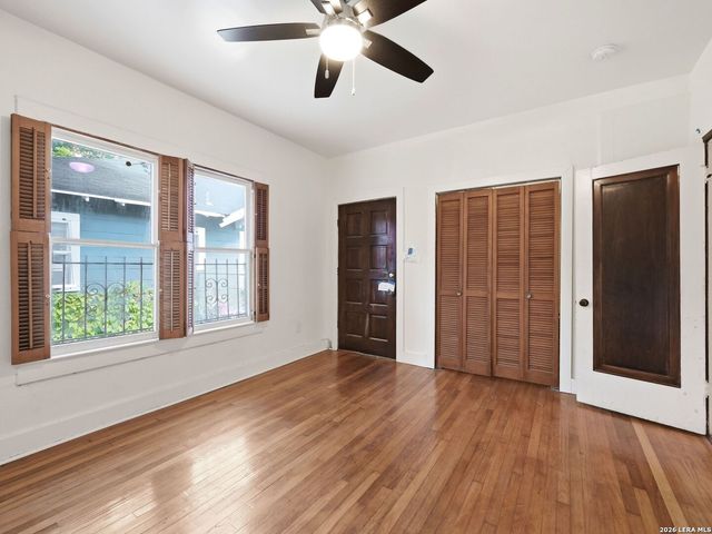 1549 W Huisache Avenue, San Antonio, TX 78201