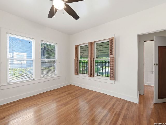 1549 W Huisache Avenue, San Antonio, TX 78201