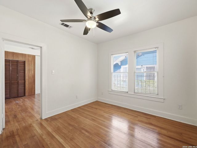 1549 W Huisache Avenue, San Antonio, TX 78201