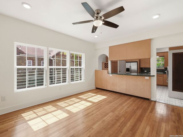 1549 W Huisache Avenue, San Antonio, TX 78201