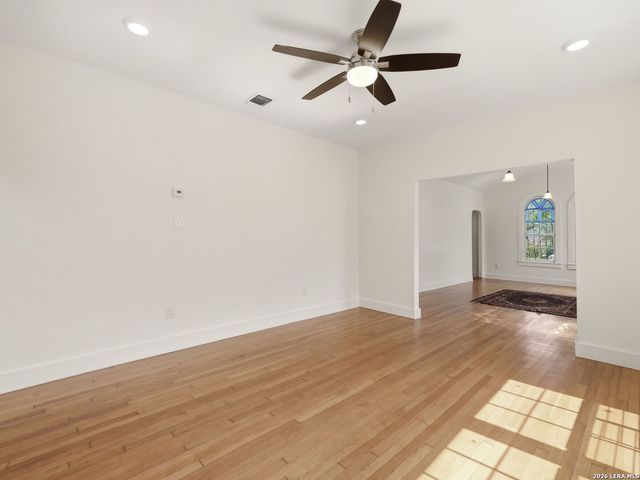 1549 W Huisache Avenue, San Antonio, TX 78201