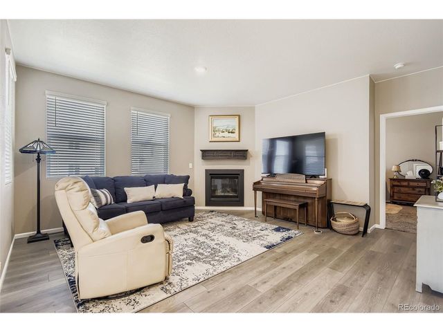 27227 E Maple Ave, Aurora, CO 80018