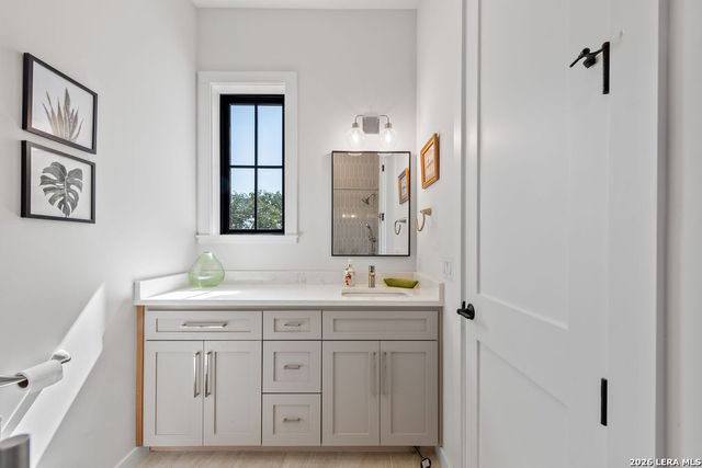 813 VERDE VISTA DR, Wimberley, TX 78676