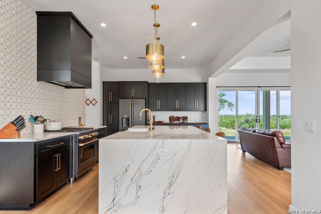 813 VERDE VISTA DR, Wimberley, TX 78676