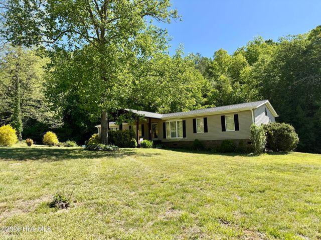1038 Blackburn Hollow Road, Purlear, NC 28665