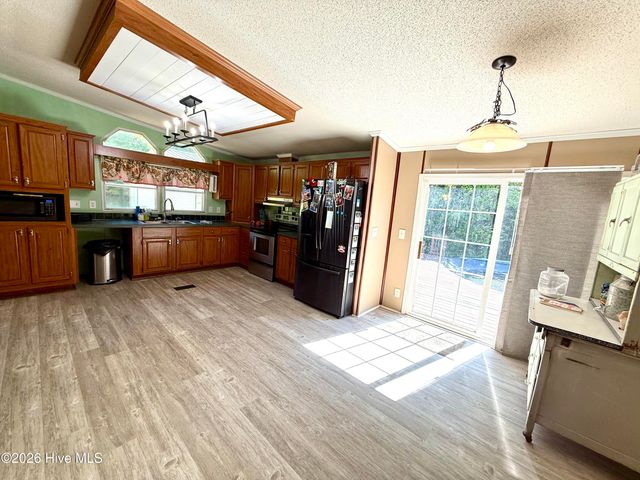 1038 Blackburn Hollow Road, Purlear, NC 28665