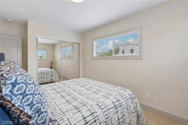 677 5th Street, Hermosa Beach, CA 90254