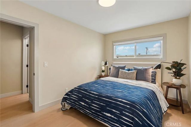 677 5th Street, Hermosa Beach, CA 90254