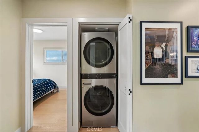 677 5th Street, Hermosa Beach, CA 90254