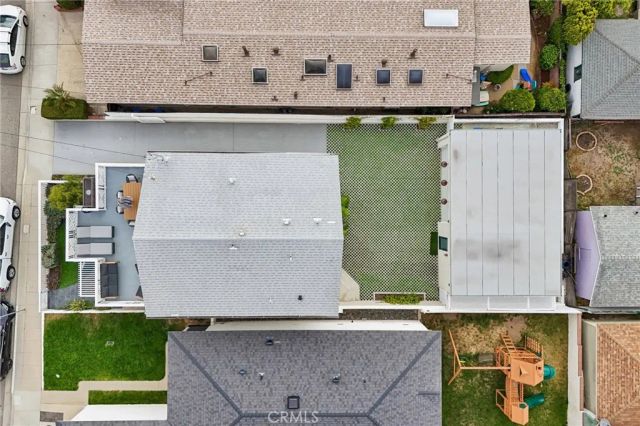 677 5th Street, Hermosa Beach, CA 90254