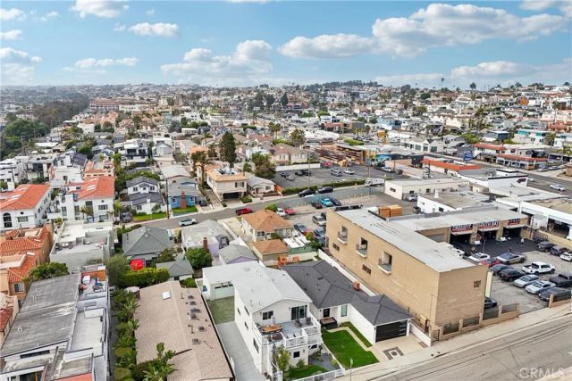 677 5th Street, Hermosa Beach, CA 90254