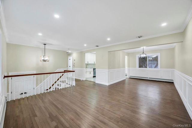 191 Ridge Road, Wheatley Heights, NY 11798