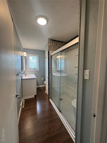 22 N New Madrid, Benton, MO 63736