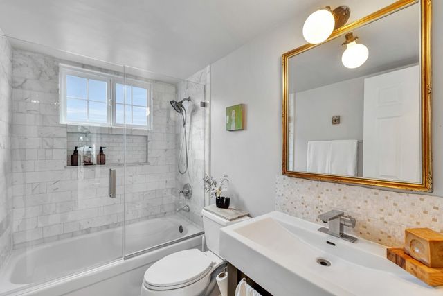 3178 Berkshire Ct, Pleasanton, CA 94588