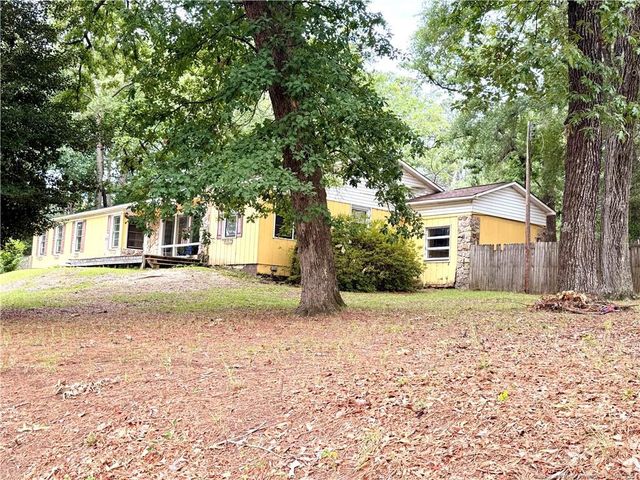520 Southwick Drive, Fayetteville, NC 28303