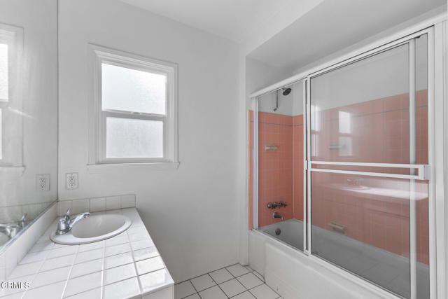 1716 N Roosevelt Avenue, Altadena, CA 91001