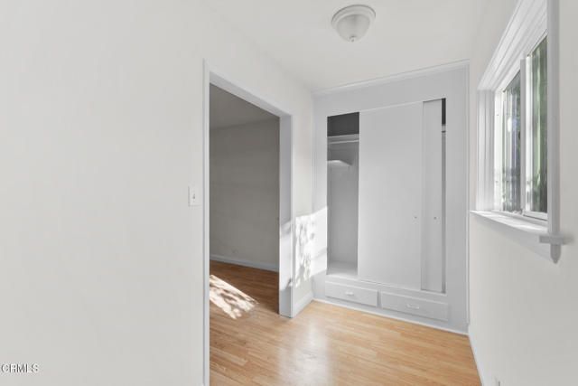 1716 N Roosevelt Avenue, Altadena, CA 91001