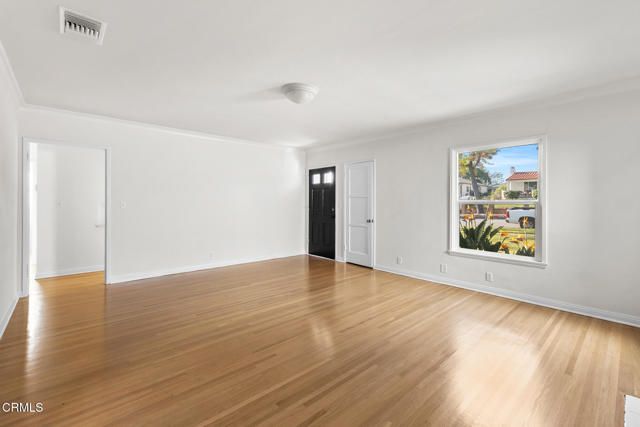 1716 N Roosevelt Avenue, Altadena, CA 91001