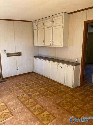 4943 S Alabama Highway 172, Hodges, AL 35571