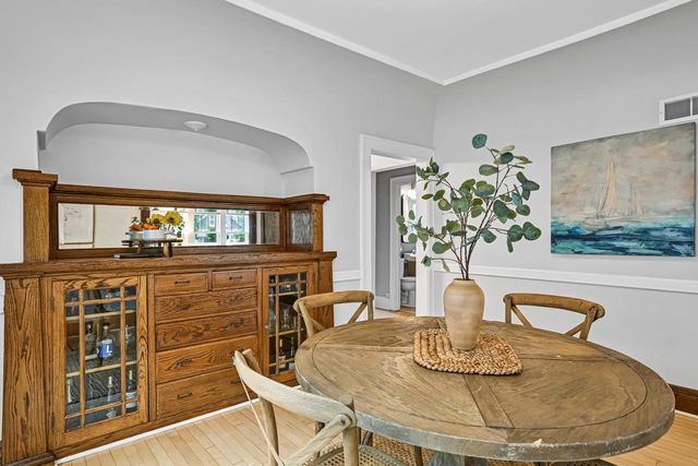2207 N 66th STREET, Wauwatosa, WI 53213