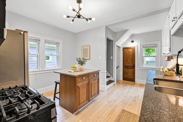 2207 N 66th STREET, Wauwatosa, WI 53213