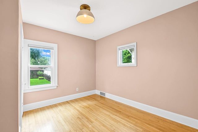2207 N 66th STREET, Wauwatosa, WI 53213
