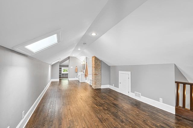 2207 N 66th STREET, Wauwatosa, WI 53213