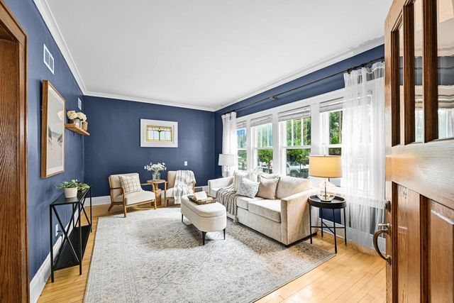 2207 N 66th STREET, Wauwatosa, WI 53213
