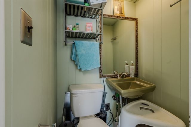 72 Wright St, Stoneham, MA 02180