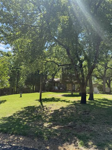 522 Bronco Trail, Oak Point, TX 75068