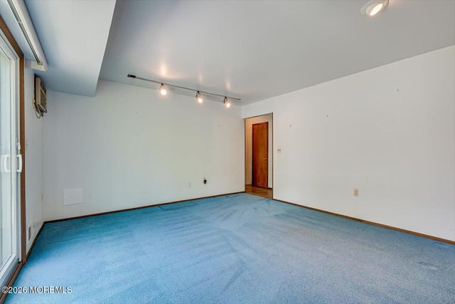 864 Malden Drive, Cliffwood Beach, NJ 07735
