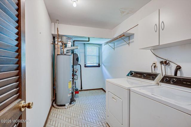 864 Malden Drive, Cliffwood Beach, NJ 07735