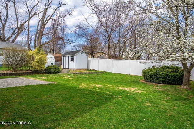 864 Malden Drive, Cliffwood Beach, NJ 07735