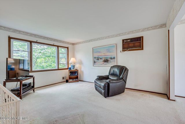 864 Malden Drive, Cliffwood Beach, NJ 07735
