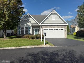4389 MEADOWRIDGE LN, Collegeville, PA 19426