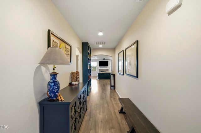 2569 NW Upas Way, Redmond, OR 97756