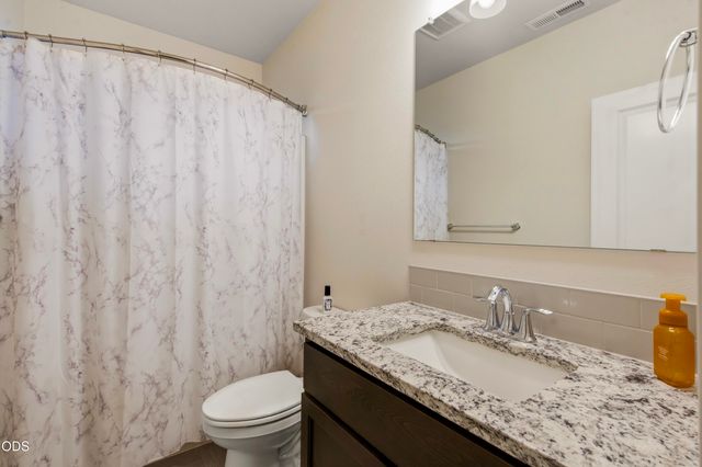 2569 NW Upas Way, Redmond, OR 97756