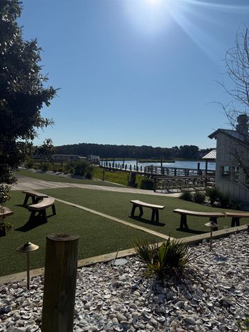 4269 River Gate Ln., Little River, SC 29566