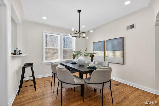 3816 Oakridge Boulevard, St Louis, MO 63121