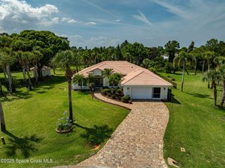 208 Chello Avenue, Sebastian, FL 32958