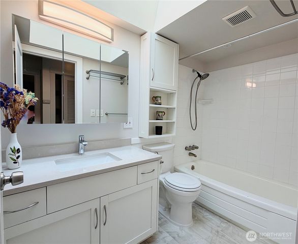 10509 NE 197th Street, Bothell, WA 98011
