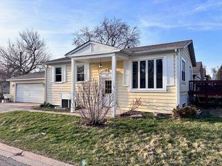 224 Heather Terrace, Round Lake Beach, IL 60073