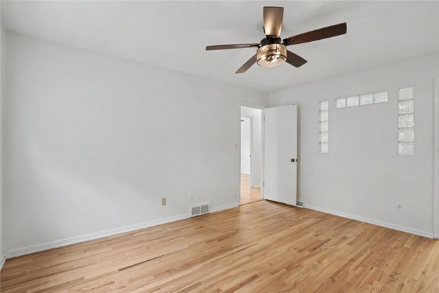 2924 Willowmere Drive, Des Moines, IA 50321