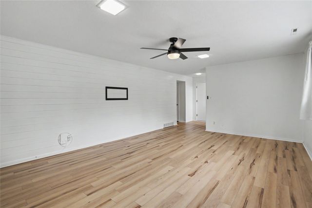 2924 Willowmere Drive, Des Moines, IA 50321