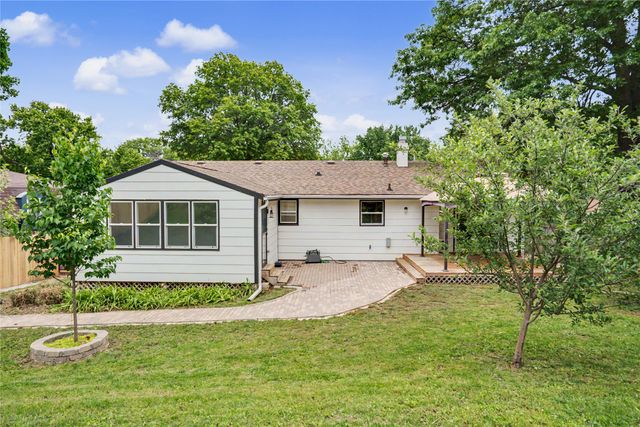 2924 Willowmere Drive, Des Moines, IA 50321