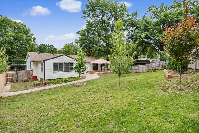 2924 Willowmere Drive, Des Moines, IA 50321