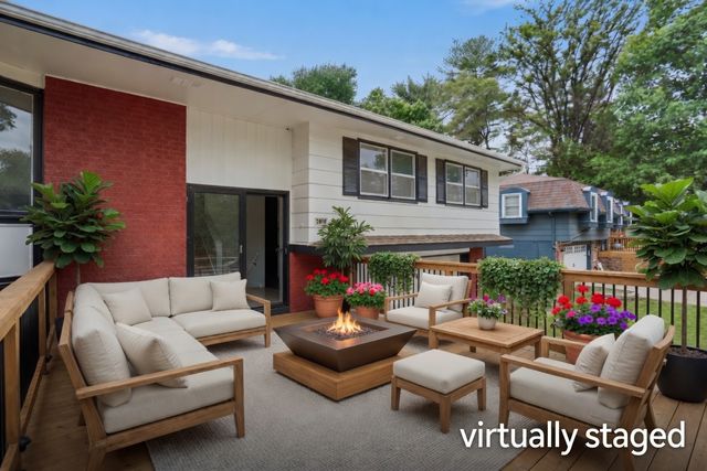 2924 Willowmere Drive, Des Moines, IA 50321